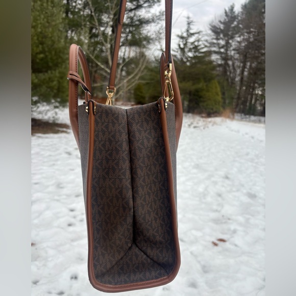 Michael Kors Brown Tote Bag - Picture 11 of 16